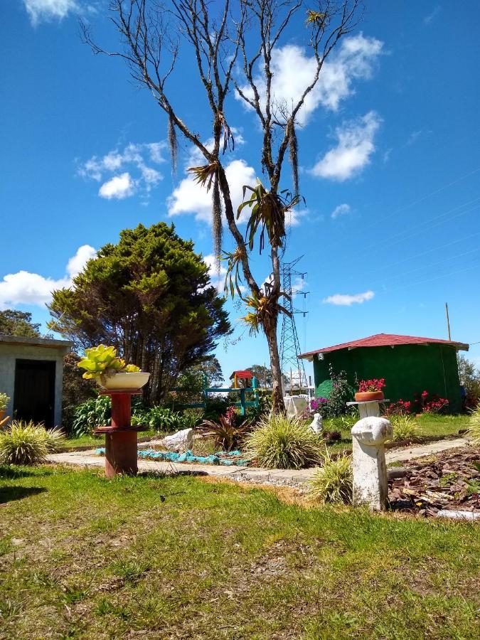 Hospedaje Santaelena -Chalets De Montana- Santa Elena  Εξωτερικό φωτογραφία